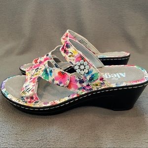 Algeria by PG Lite Floral Sandals